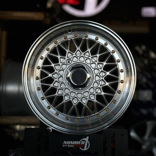 رینگ-خارجی-اسپرت-BBS-با-پرچ-های-طلایی-سایز-15-نقره-ای-تصویر-اصلی